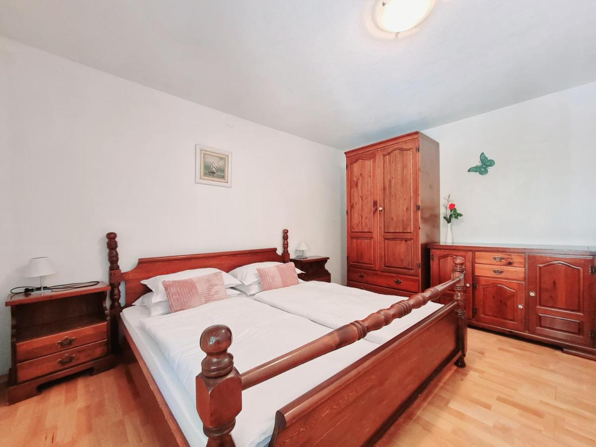Sea View Apartments Пиран Екстериор снимка